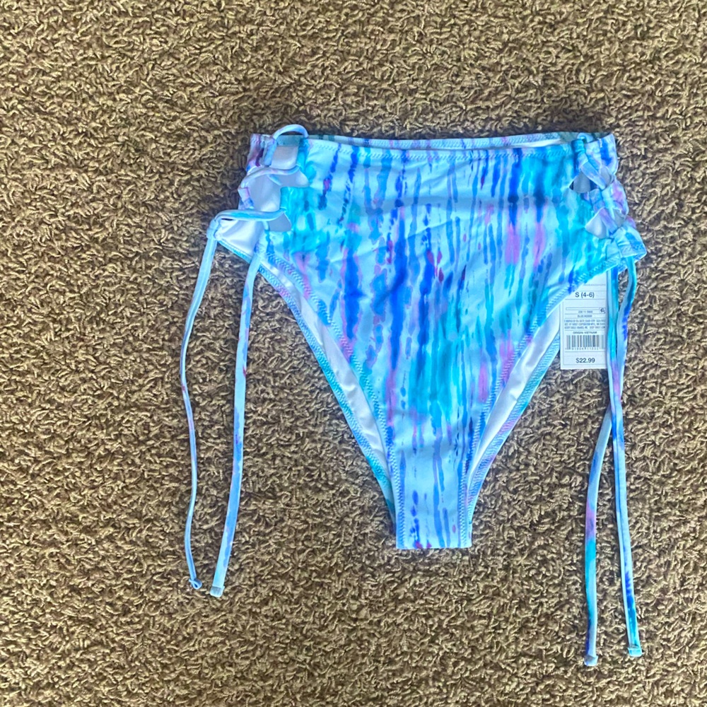 NWT Shade and Shore High Waisted Bikini Bottoms, size Small